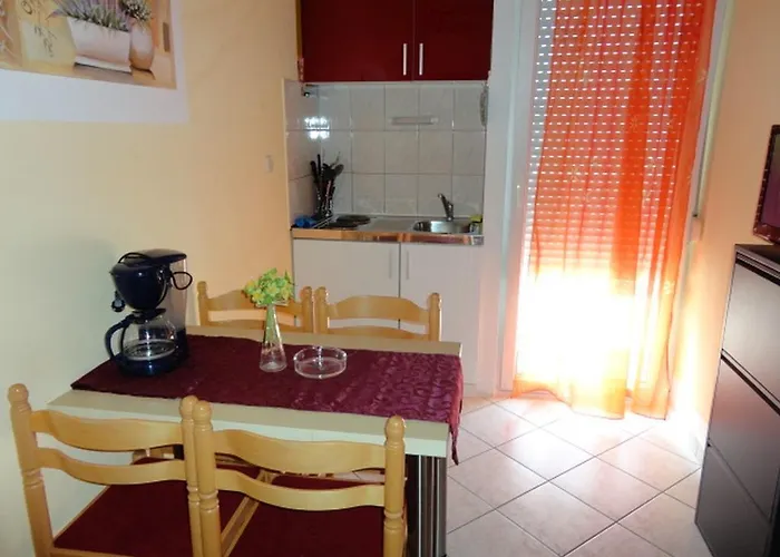Mediteran Apartman *